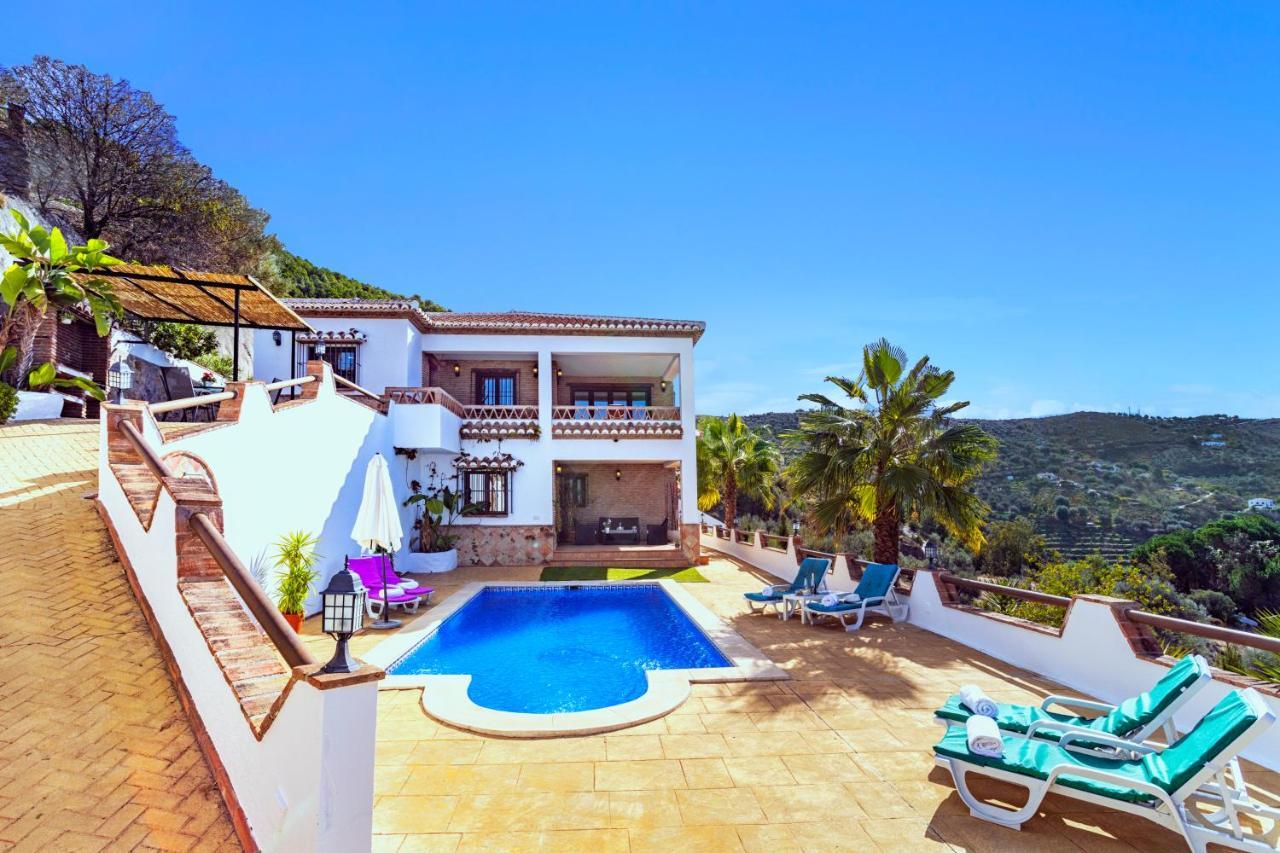 Holiday Home El Encinar Alcaucín المظهر الخارجي الصورة