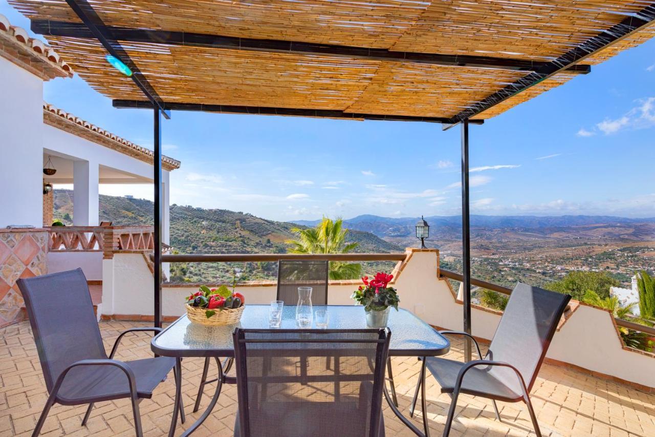 Holiday Home El Encinar Alcaucín المظهر الخارجي الصورة